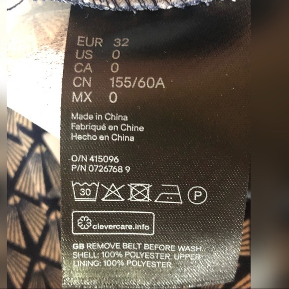 H&M Navy Blue Sleeveless Wide-Leg Cropped Sailor Jumpsuit w/ Straps | Size 0 - Picture 5 of 12